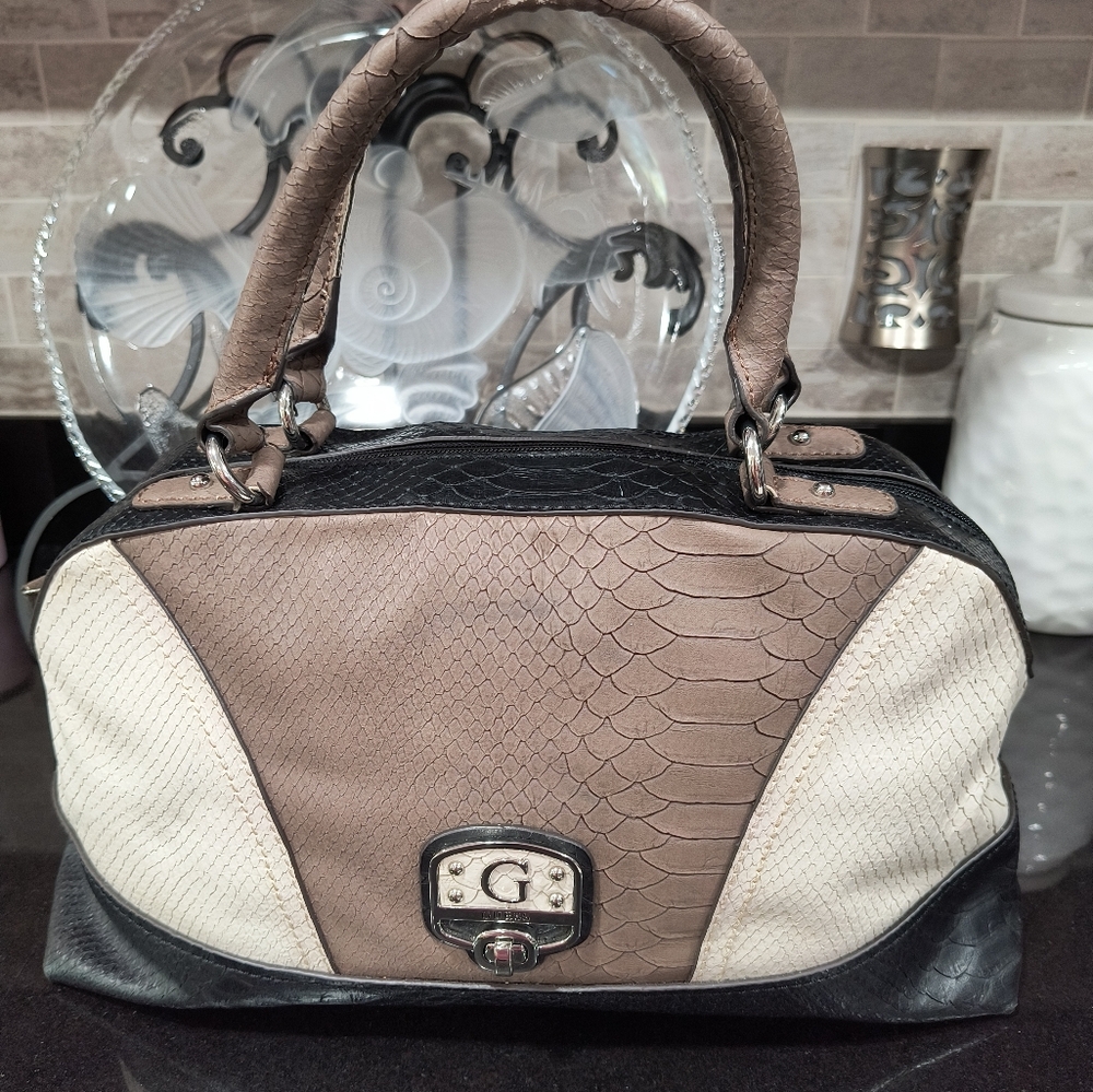 Guess satchel